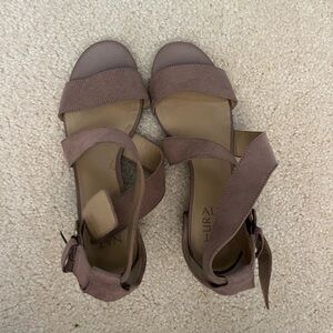 Strappy sandal shoes